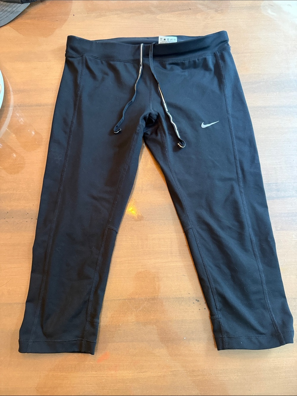 Nike Women’s Dri-FIT Capri Leggings Cropped Running Workout Pants